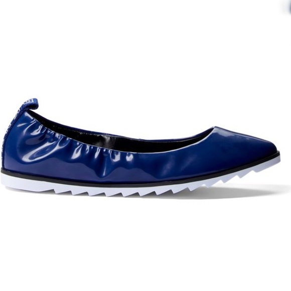 NWT DKNY vivi patent flat - Picture 3 of 10